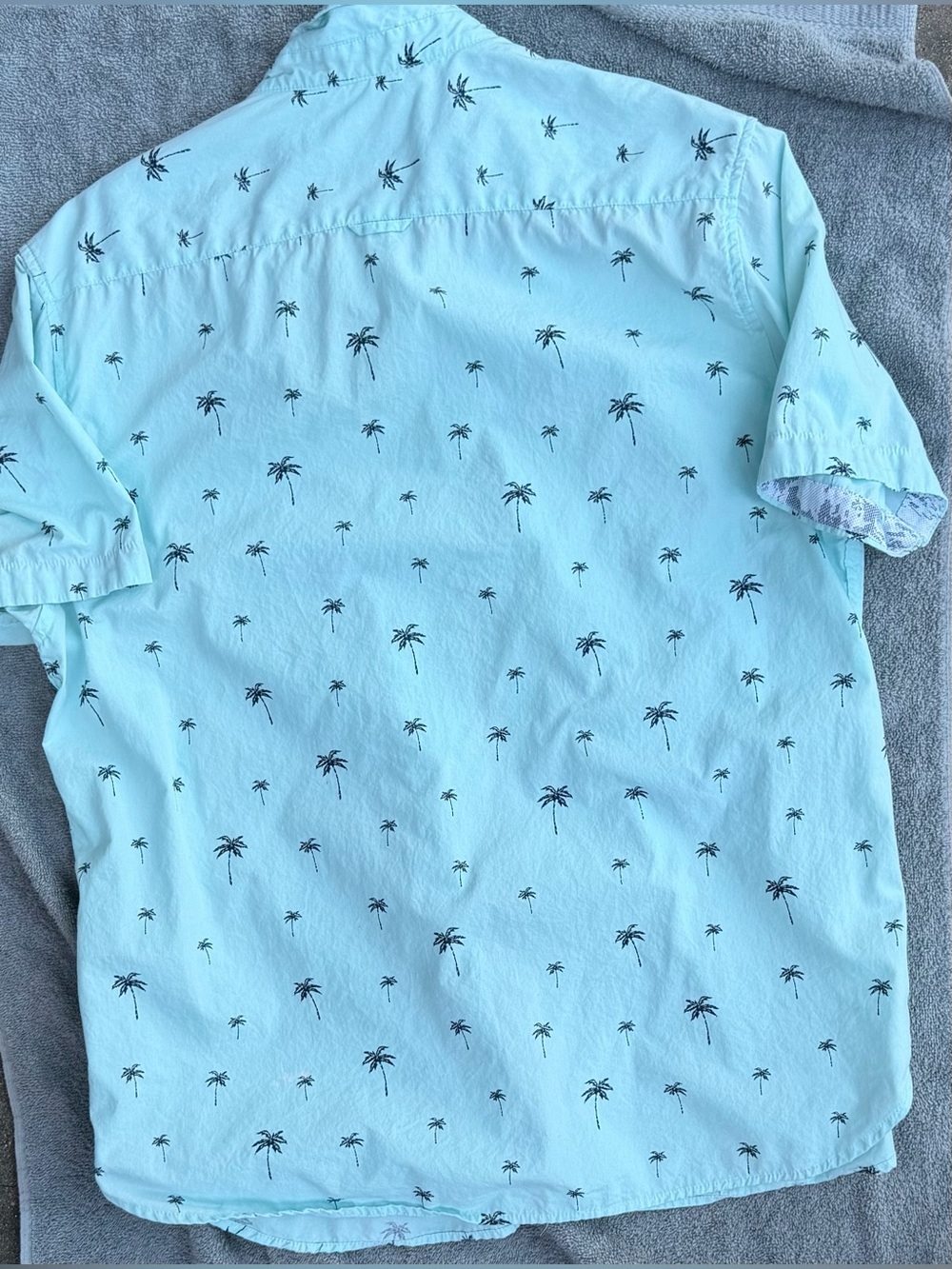 Denim & Flower Light Blue Short-Sleeve Palm Print Button-Down Shirt - Picture 2 of 4
